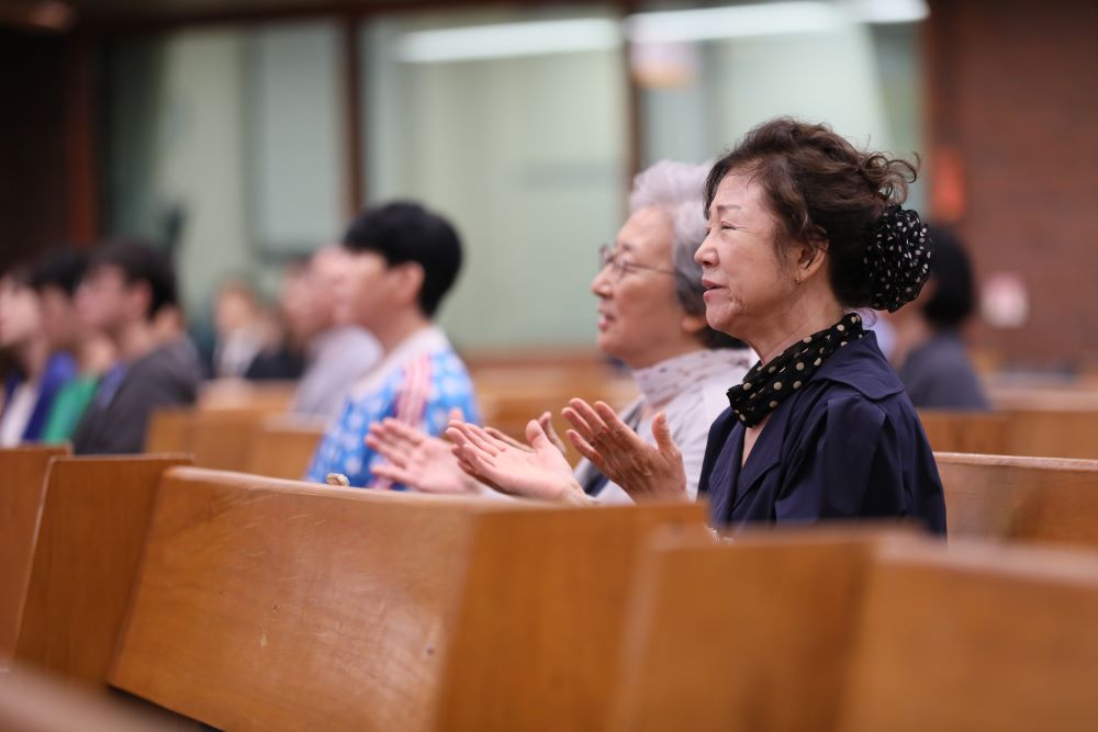 02. 찬양과경배 임정태전도사 08.JPG