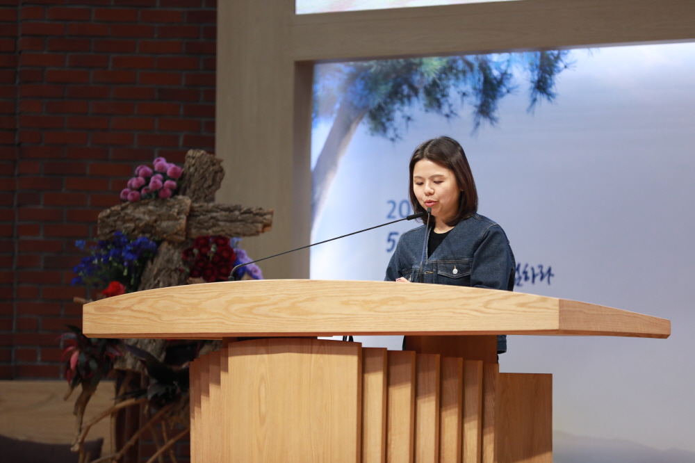 [크기변환]19.학부모간증 정지영D집사.JPG