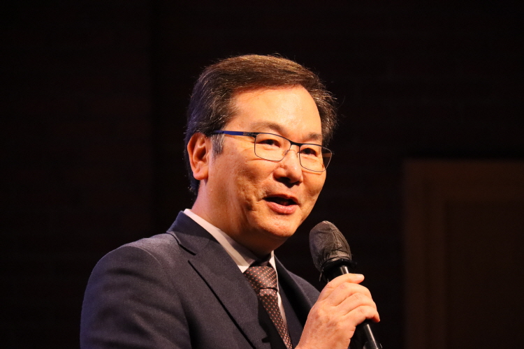 [크기변환]사본 -2-1 정성철 장로.jpg