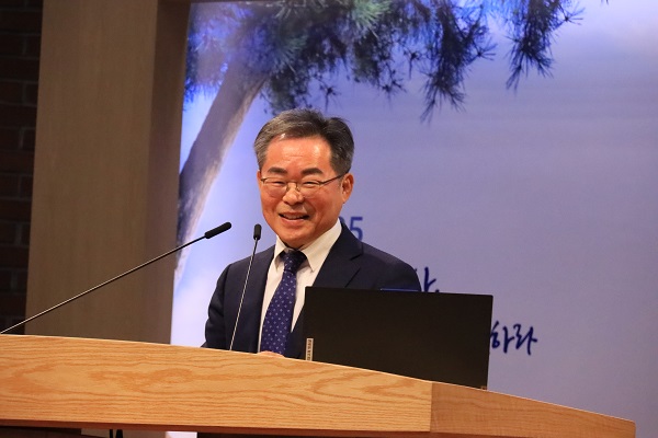 11. 김병로 장로의 강사 및 선교사 소개.JPG