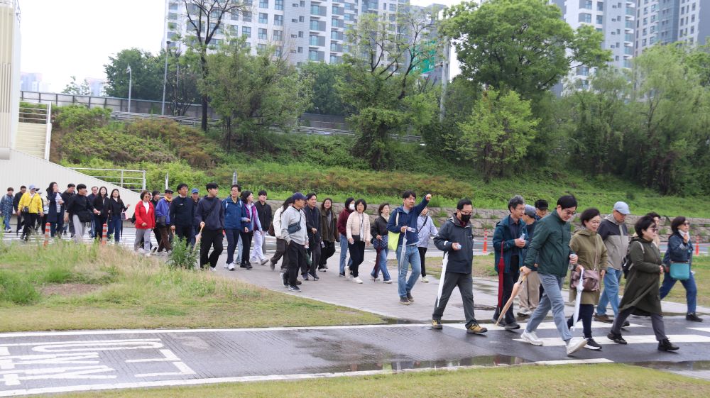 104. 한강변으로.JPG